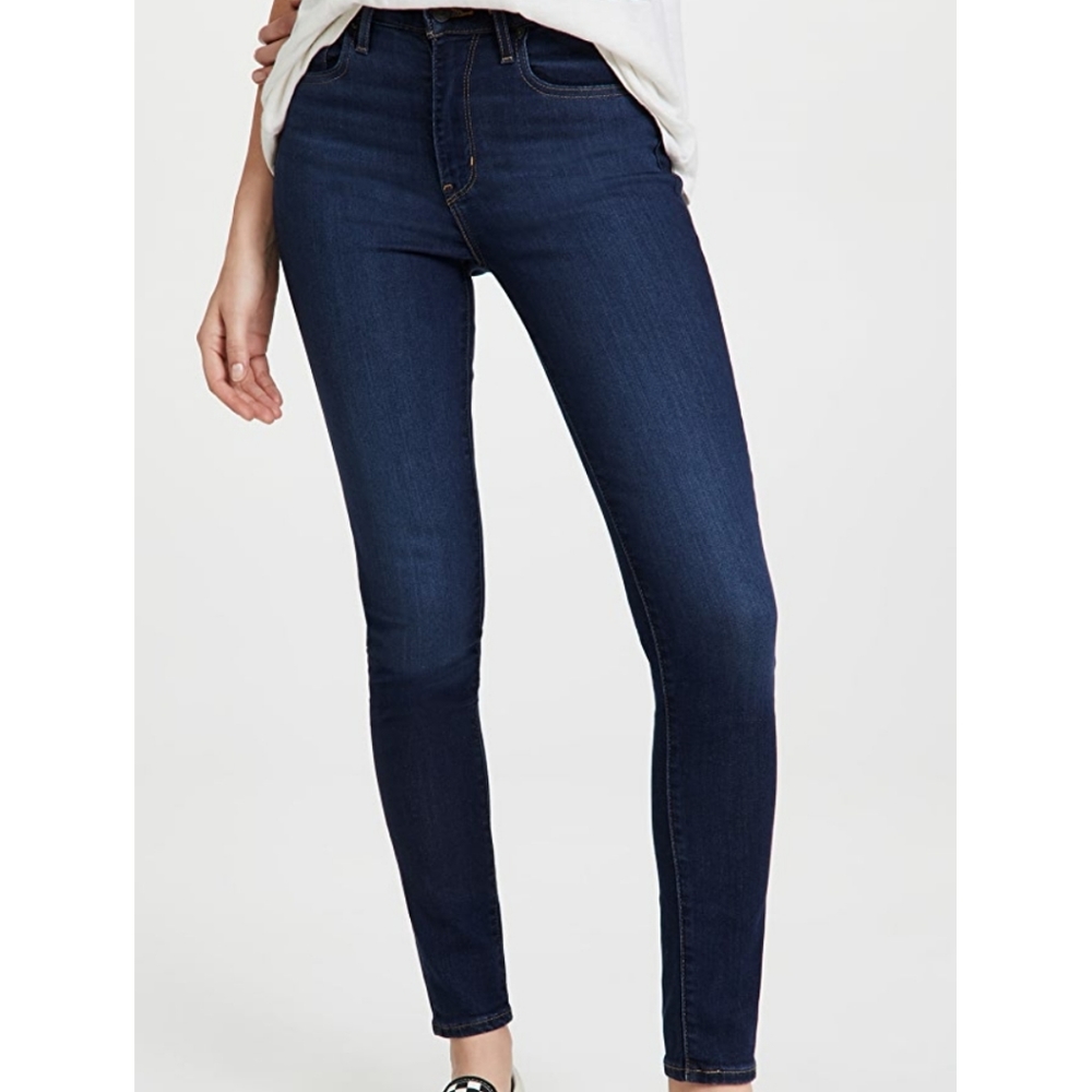 Levi's 721 high rise skinny jeans W28L30